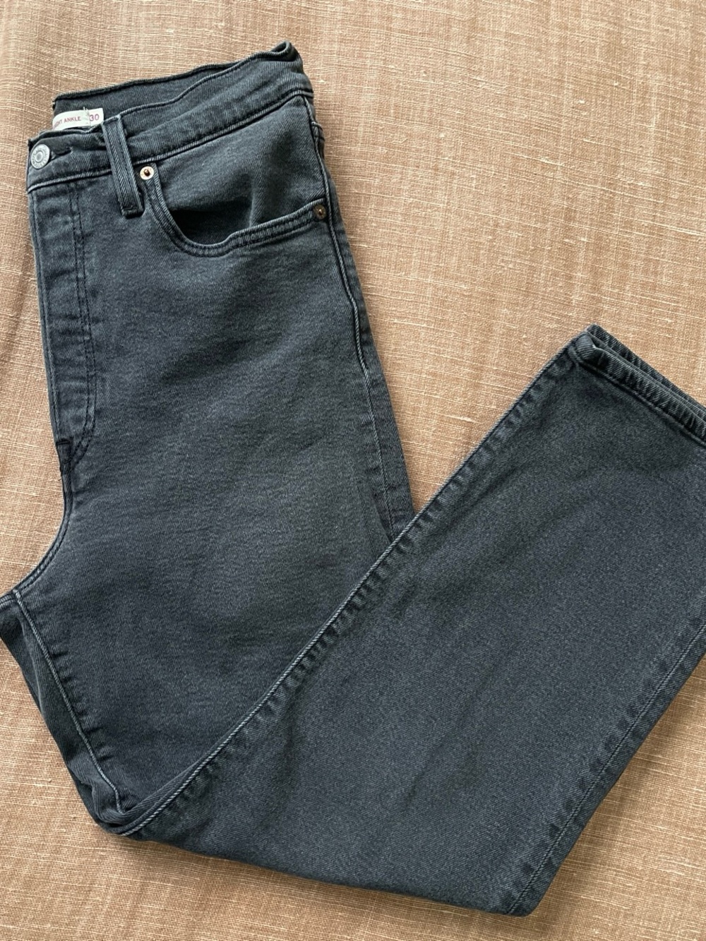 Levi’s Ribcage Straight Jean